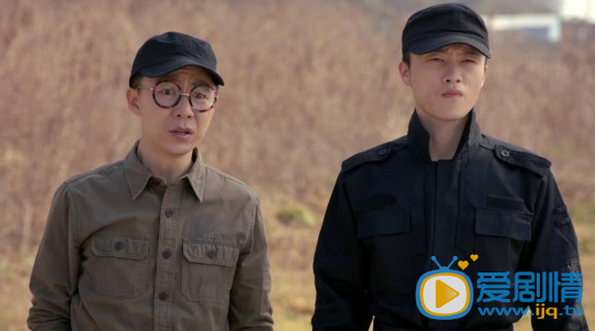 加油吧實習生第36集中宋暖張盛和皮皮玩泥巴時的插曲叫什麼？