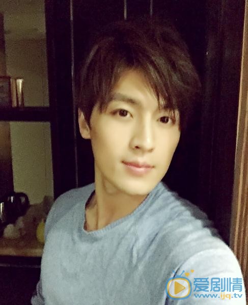 柒個我沈棟傑是誰演的？柒個我沈棟傑扮演者高泰宇個人資料、寫真及生活照欣賞