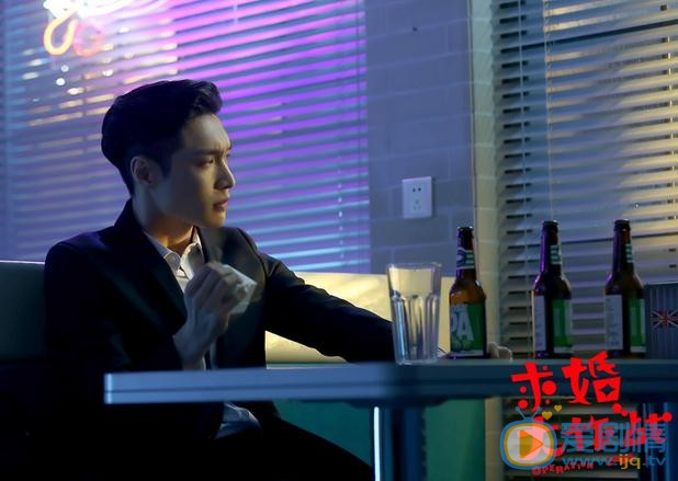 中國版《求婚大作戰》將播 張藝興西裝照變身憂鬱小王子