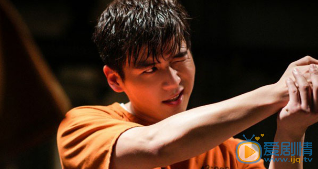 暗黑者3阿華喜歡盲女鄭佳嗎？阿華在替誰照顧鄭佳？