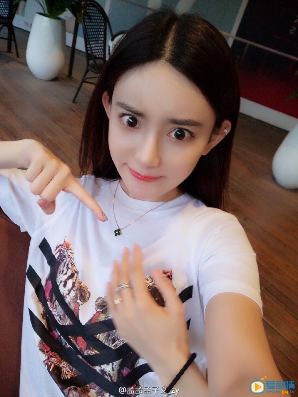 武神趙子龍石硯扮演者孟子義寫真及生活照欣賞