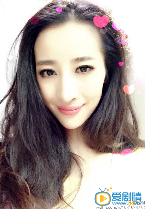 紀琴扮演者李舒桐生活照欣賞