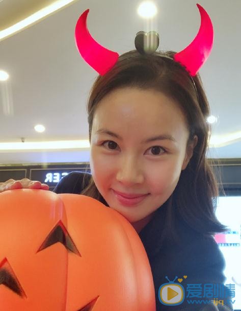 你和我的傾城時光祝晗婧是誰?祝晗婧扮演者徐熙顏個人資料、寫真及生活照欣賞