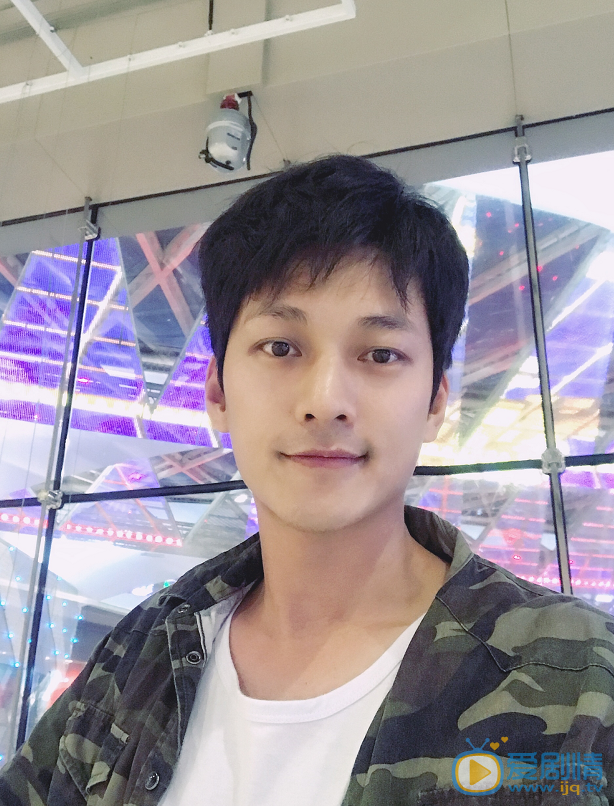  上古情歌坤卜是誰演的？坤卜扮演者劉帥良個人資料及寫真生活照欣賞