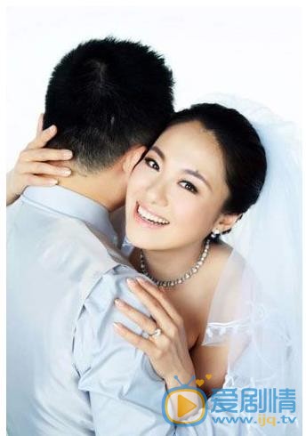 沈傲君個人資料簡介 沈傲君和神秘老公結婚照