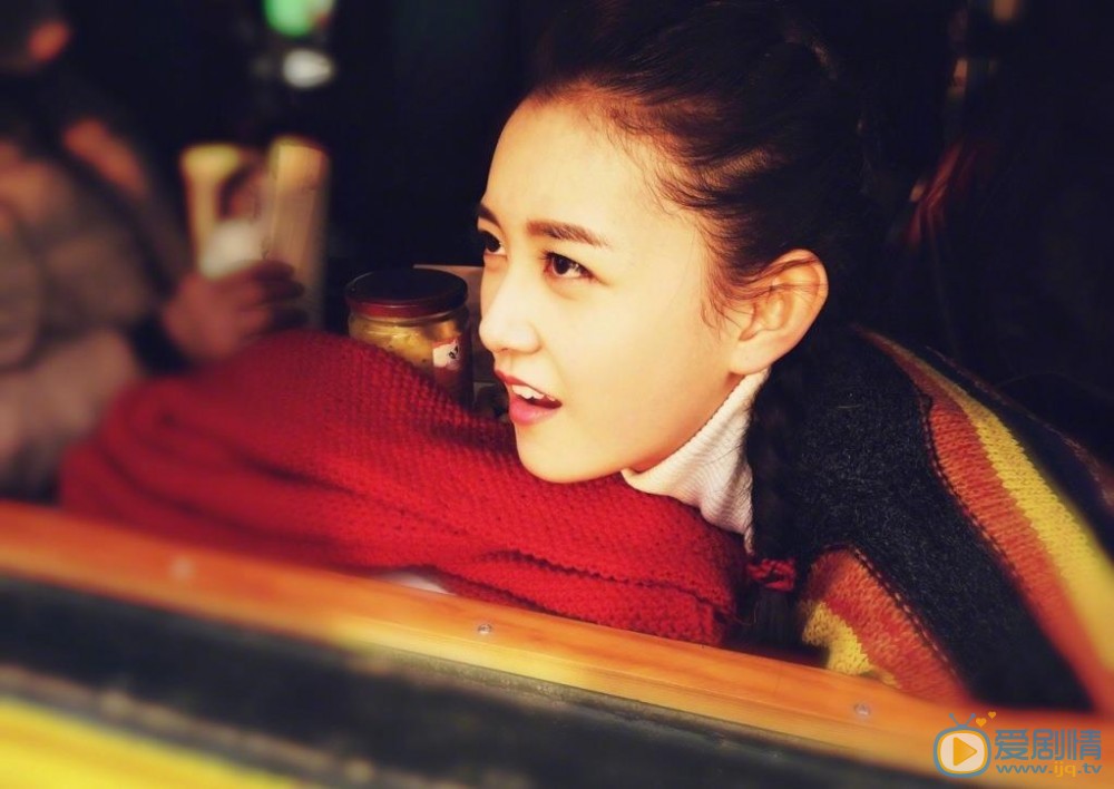 天坑鷹獵小紅果是誰演的？小紅果扮演者蔣依依個人資料、寫真及生活照欣賞