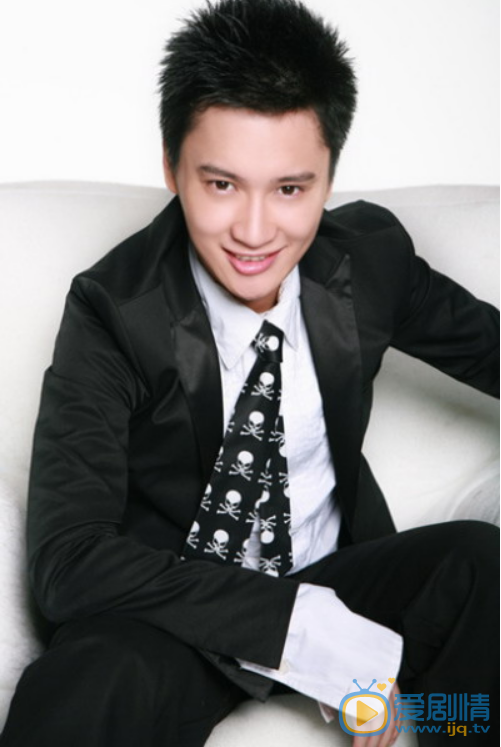  歡樂頌2曲連傑是誰演的？曲連傑扮演者郭曉然個人資料生活照欣賞