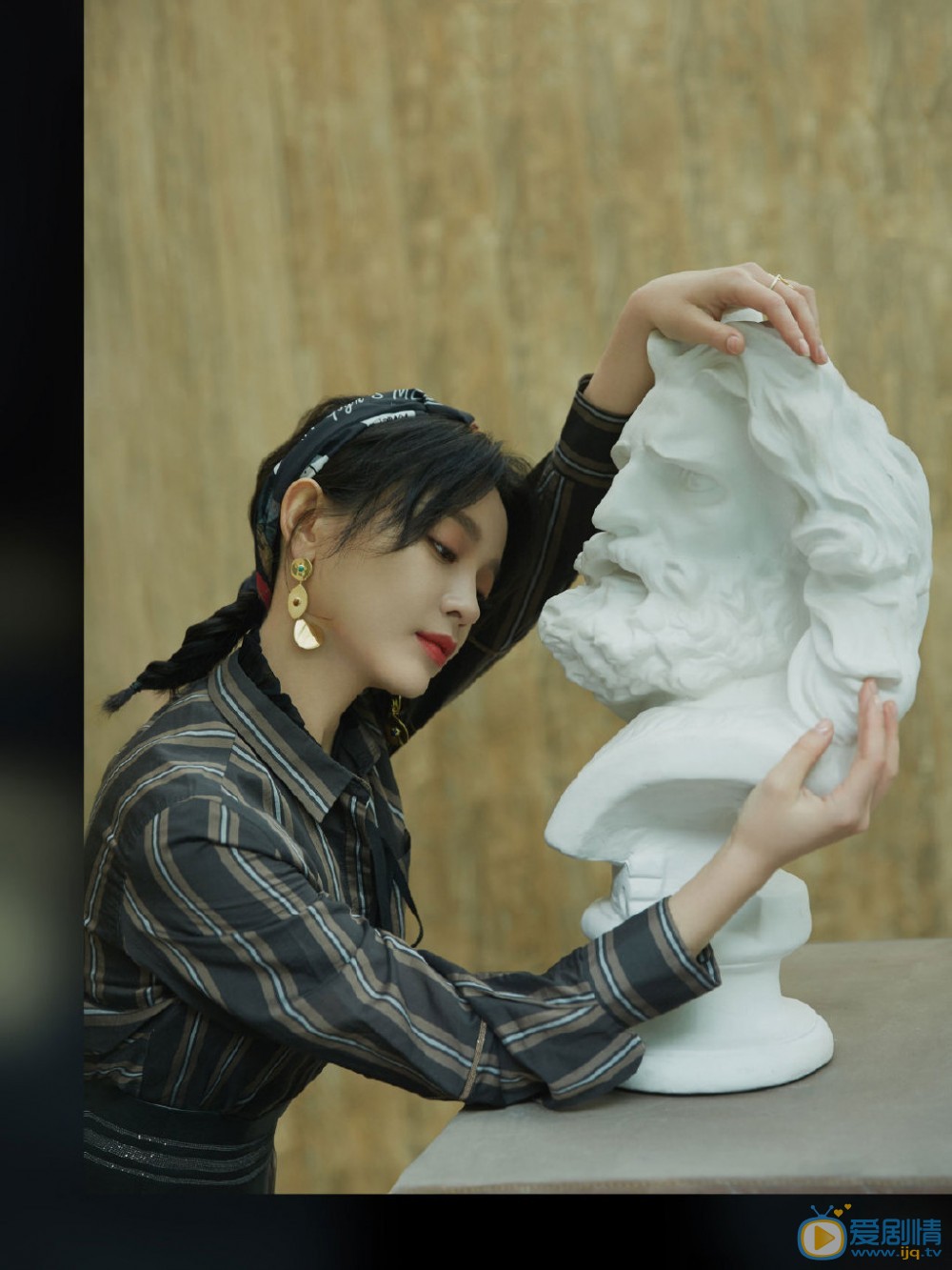 冷案蔡文心是誰飾演的？蔡文心飾演者施詩個人資料、寫真及生活照欣賞