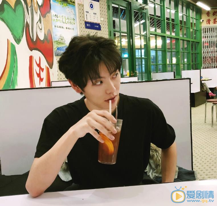 沙海小哥張起靈是誰扮演的？沙海小哥張起靈扮演者肖宇梁個人資料、寫真生活照