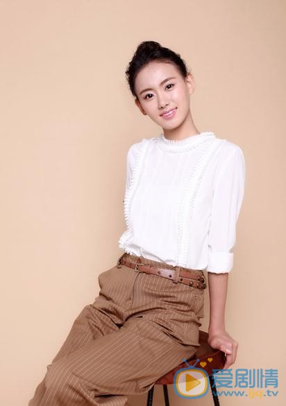 擊劍小子冷子峰銀芯是誰扮演的？銀芯扮演者李嘉雯個人資料介紹