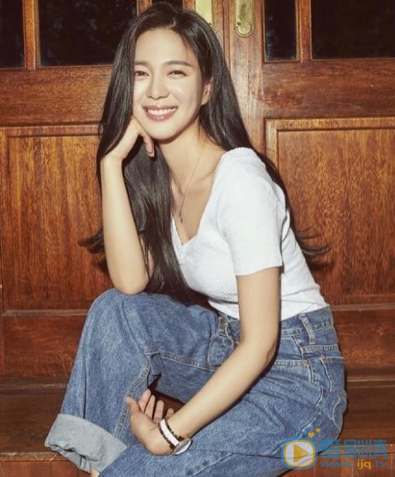 皇后的品格閔宥拉是誰演的？皇后的品格閔宥拉扮演者李伊利雅個人資料、寫真及生活照欣賞