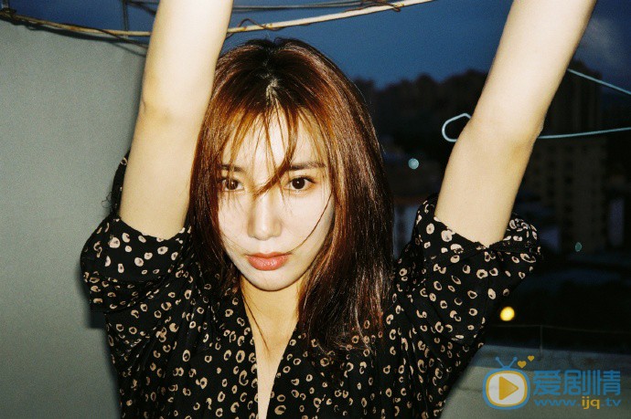 梁斯文個人資料簡介 梁斯文個人經歷 梁斯文寫真圖片