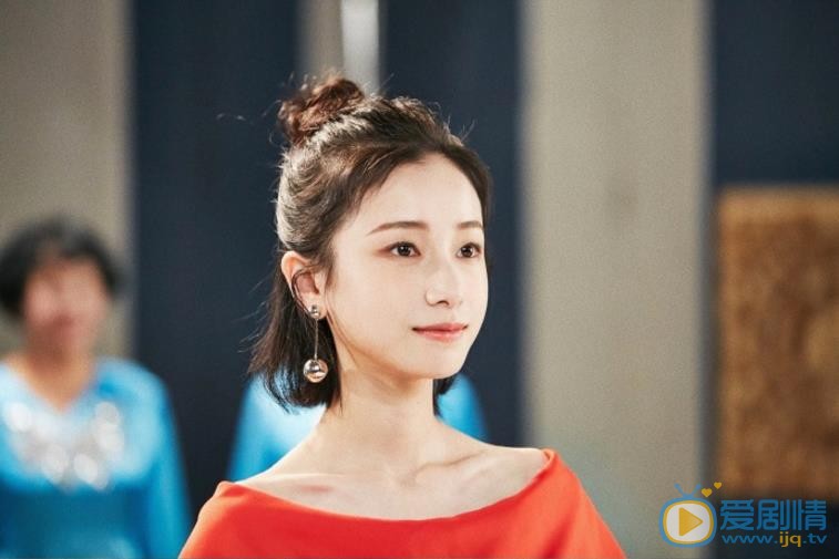 皓鑭傳殷小春是誰飾演的？殷小春扮演者姜梓新個人資料、寫真及生活照欣賞