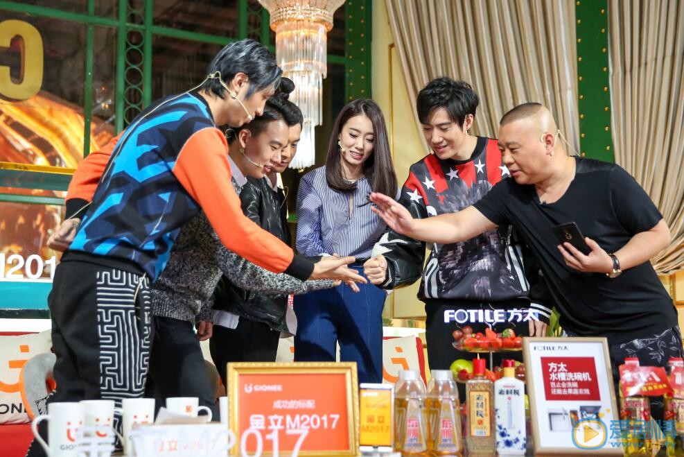 歡樂喜劇人首輪淘汰賽誰被淘汰嗎？張小斐被淘汰有黑幕嗎？