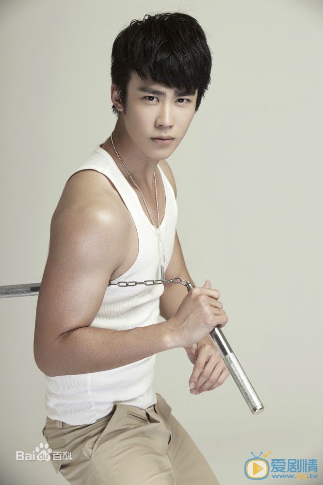 思美人無明扮演者冉旭寫真生活照欣賞