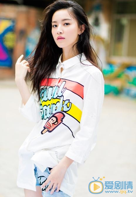 老男孩王珊是誰?王珊扮演者梁婧嫻個人資料、寫真及生活照欣賞