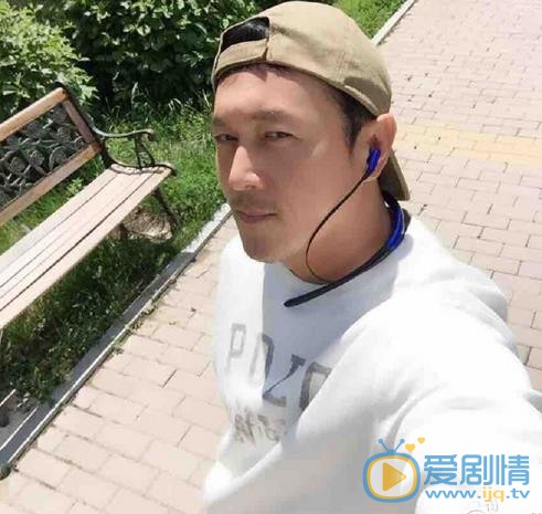 最後一張簽證呂秘書是誰演的？呂秘書飾演者趙擎個人信息及生活照