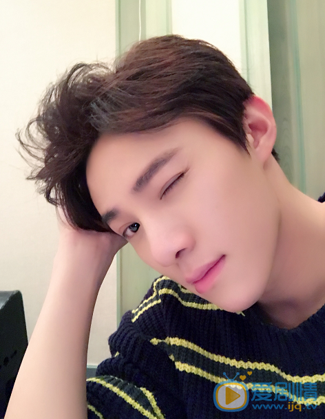 浪花一朵朵祁睿峰是誰演的？祁睿峰扮演者黃聖池個人資料及生活照欣賞