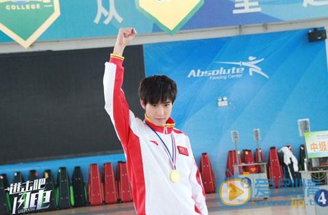 《擊劍小子冷子峰》邵康是誰扮演的？邵康扮演者吳昊澤個人資料、寫真及生活照欣賞