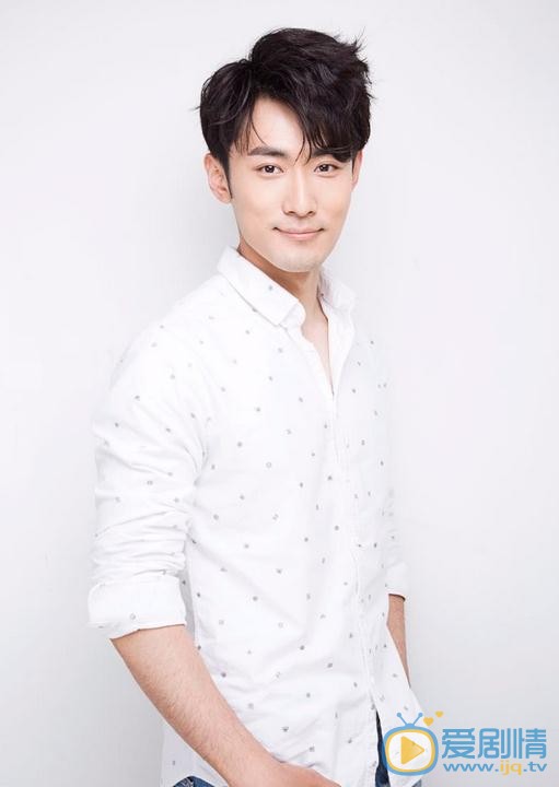 醉玲瓏陸遷是誰扮演的？醉玲瓏陸遷扮演者許鑫個人資料、寫真及生活照欣賞