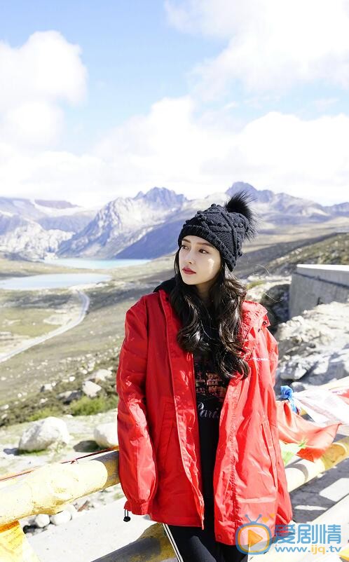  創業時代殺青 Angelababy曝九宮格美照慶祝