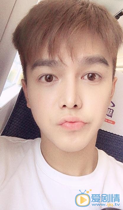 雙世寵妃墨靖軒是誰演的？雙世寵妃墨靖軒扮演者王浩歌個人資料、寫真及生活照欣賞