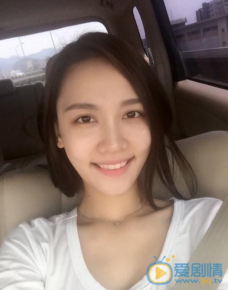 美人為餡辛佳是誰扮演的？辛佳扮演者孫驍驍個人資料、寫真及生活照欣賞