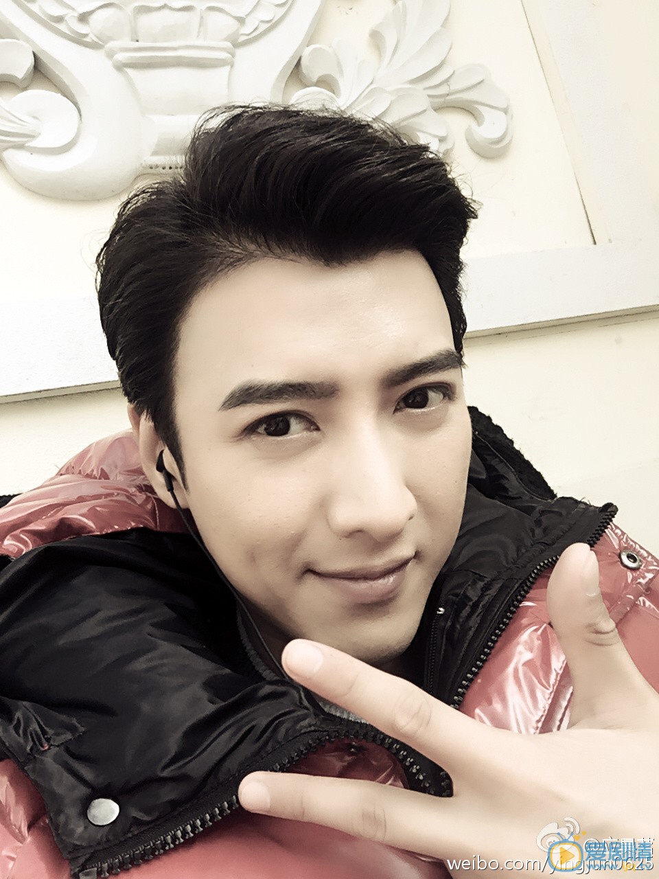 老九門齊鐵嘴扮演者應昊茗生活照欣賞