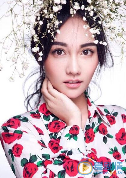 美人為餡辛佳是誰扮演的？辛佳扮演者孫驍驍個人資料、寫真及生活照欣賞