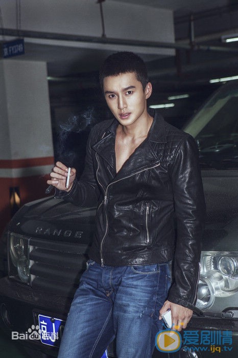 政委中余庚揚的扮演者是誰？余庚揚扮演者王冠個人資料簡介