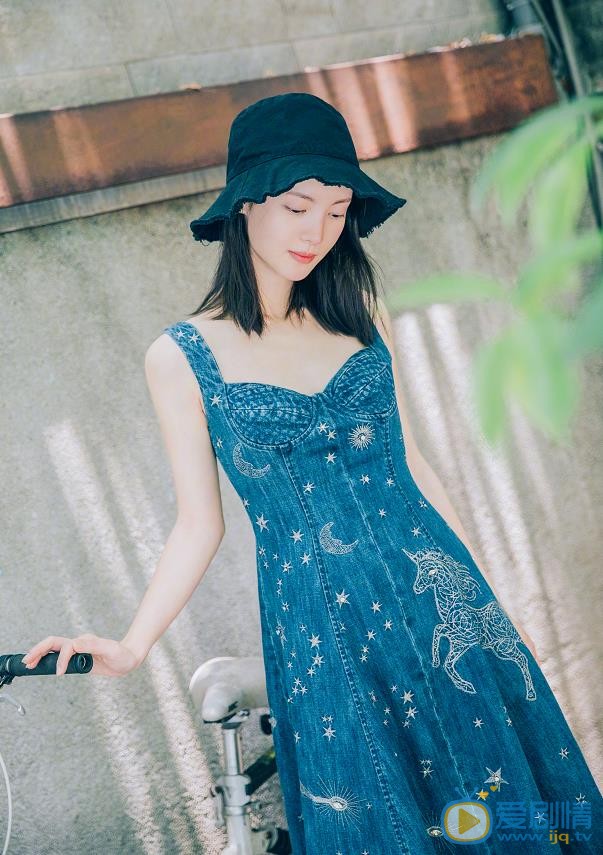 大江大河梁思申是誰扮演的?梁思申扮演者金晨個人資料、寫真及生活照欣賞