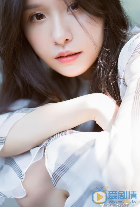 阿冷個人資料簡介 阿冷寫真照