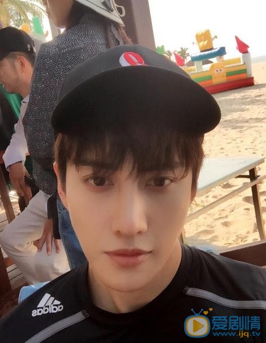 美味奇緣李雨哲是誰扮演的？美味奇緣李雨哲扮演者mike個人資料、寫真及生活照欣賞