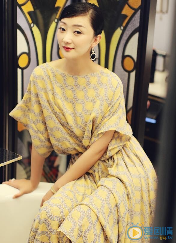 將軍在上趙太妃是誰演的?趙太妃扮演者張瑤個人資料及生活寫真照欣賞