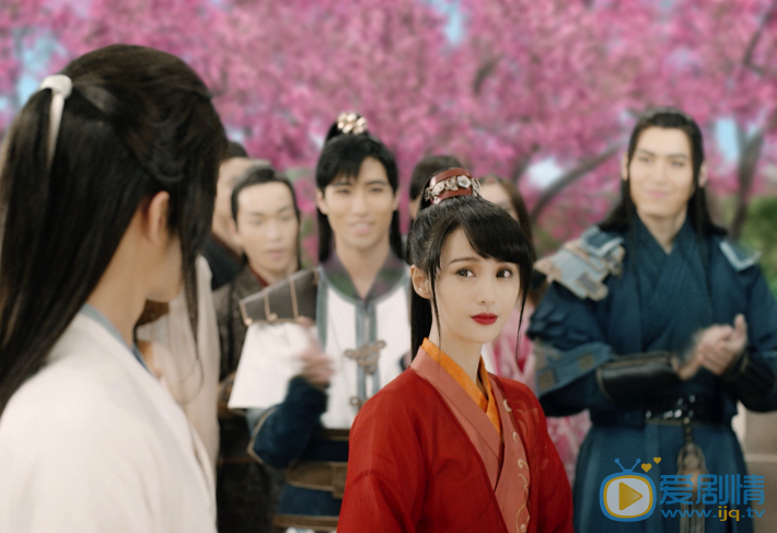 微微一笑很傾城貝微微玩遊戲的背景音樂是什麼？遊戲背景音樂歌詞介紹