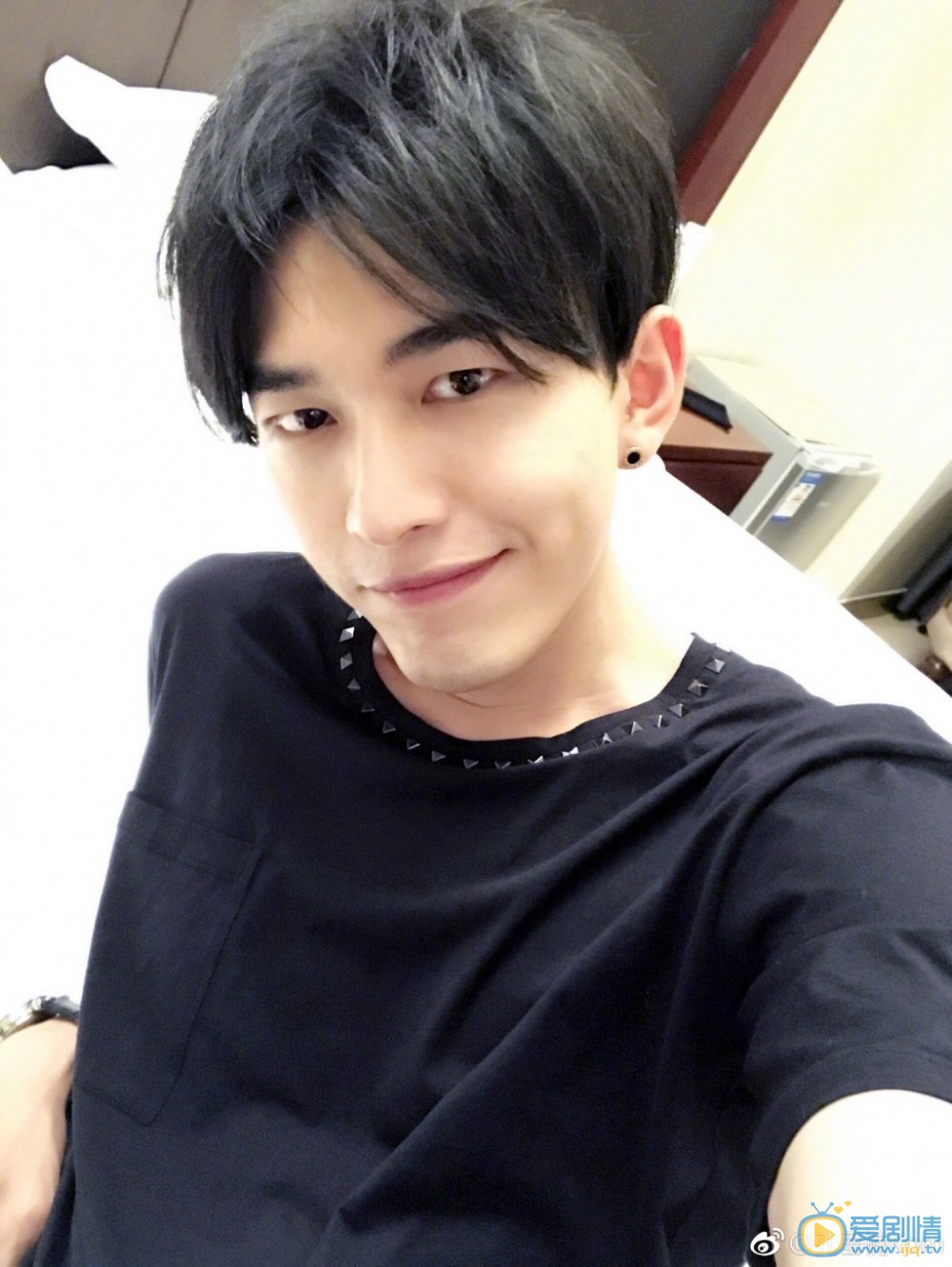 人生若如初相見高紹軒扮演者孔垂楠寫真生活照欣賞