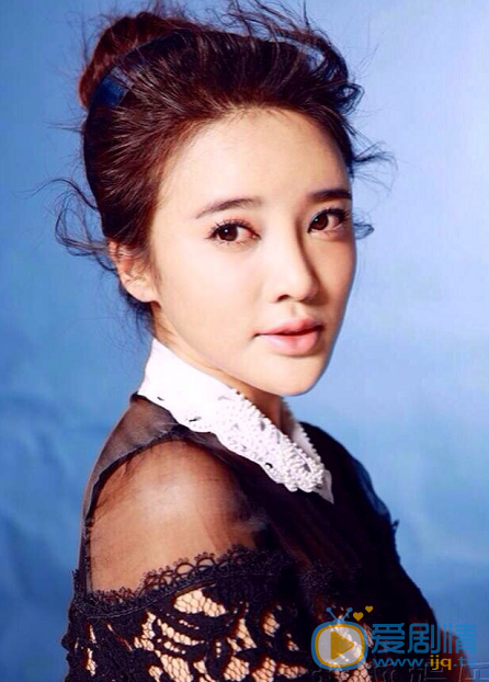  一粒紅塵林薇薇是誰演的？林薇薇扮演者張璇個人資料及生活寫真照欣賞