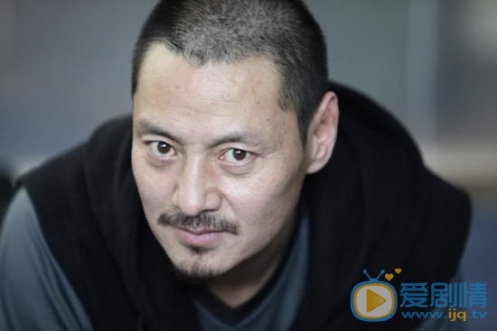 我的莫格利男孩鄭偉珏是由誰飾演的？他的結局怎么樣？