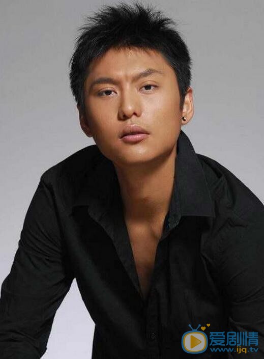  秋收起義毛澤東是誰演的？毛澤東扮演者侯京健個人資料及寫真生活照欣賞