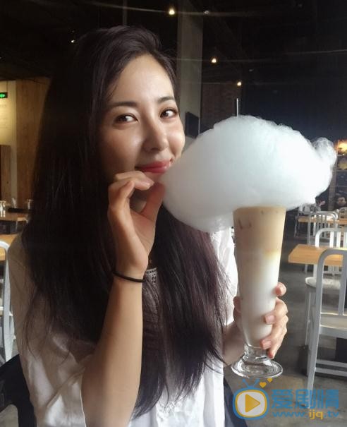 兒科醫生葉梅是誰演的?兒科醫生葉梅扮演者曾黎個人資料、寫真及生活照欣賞