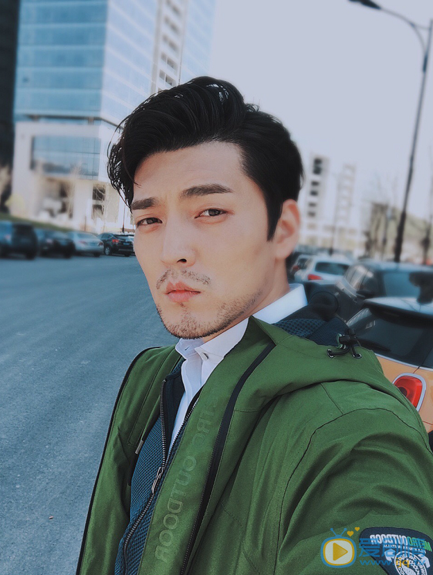  那片星空那片海周不聞是誰演的？周不聞扮演者隋詠良個人資料生活照欣賞