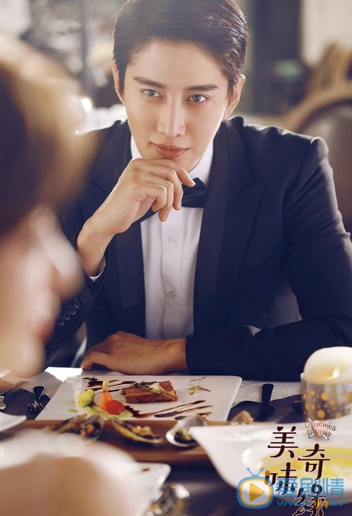 美味奇緣李雨哲是誰扮演的？美味奇緣李雨哲扮演者mike個人資料、寫真及生活照欣賞