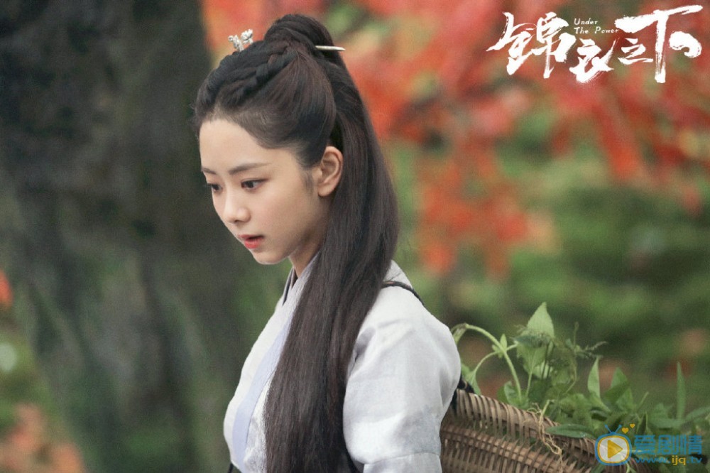 錦衣之下袁今夏的真實身份是什麼？她究竟是誰的孩子？