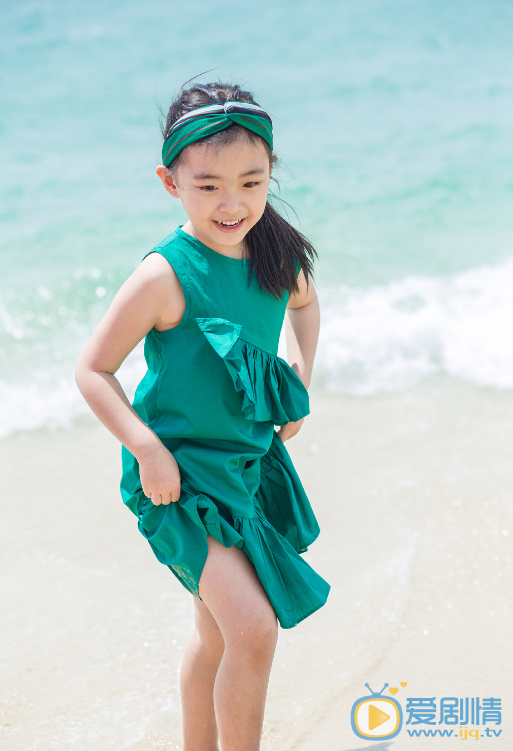 尚怡琳個人資料簡介 尚怡琳演藝經歷 尚怡琳海邊寫真圖片