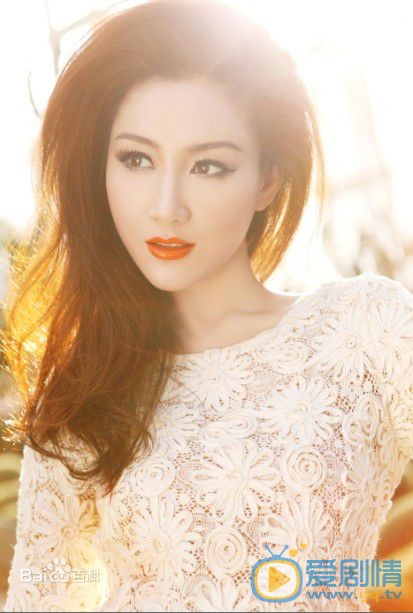 守護麗人許芷晴扮演者江雪寫真生活照欣賞