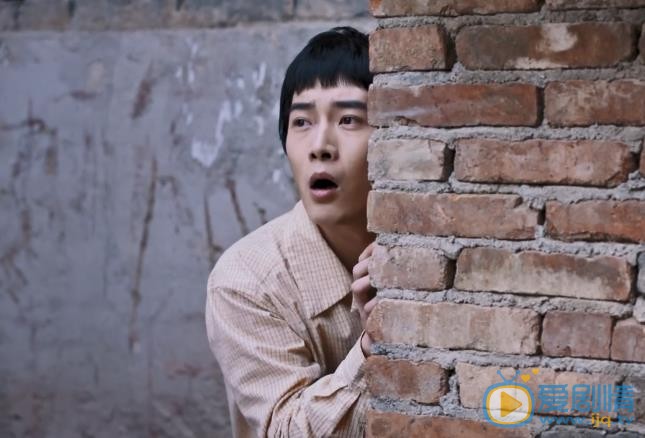 我們的四十年黑子為什麼偷錢？黑子偷錢乾什麼？