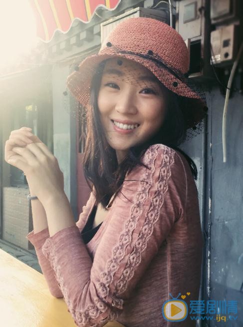 兒科醫生齊星是誰演的?兒科醫生齊星扮演者張穎個人資料、寫真及生活照欣賞