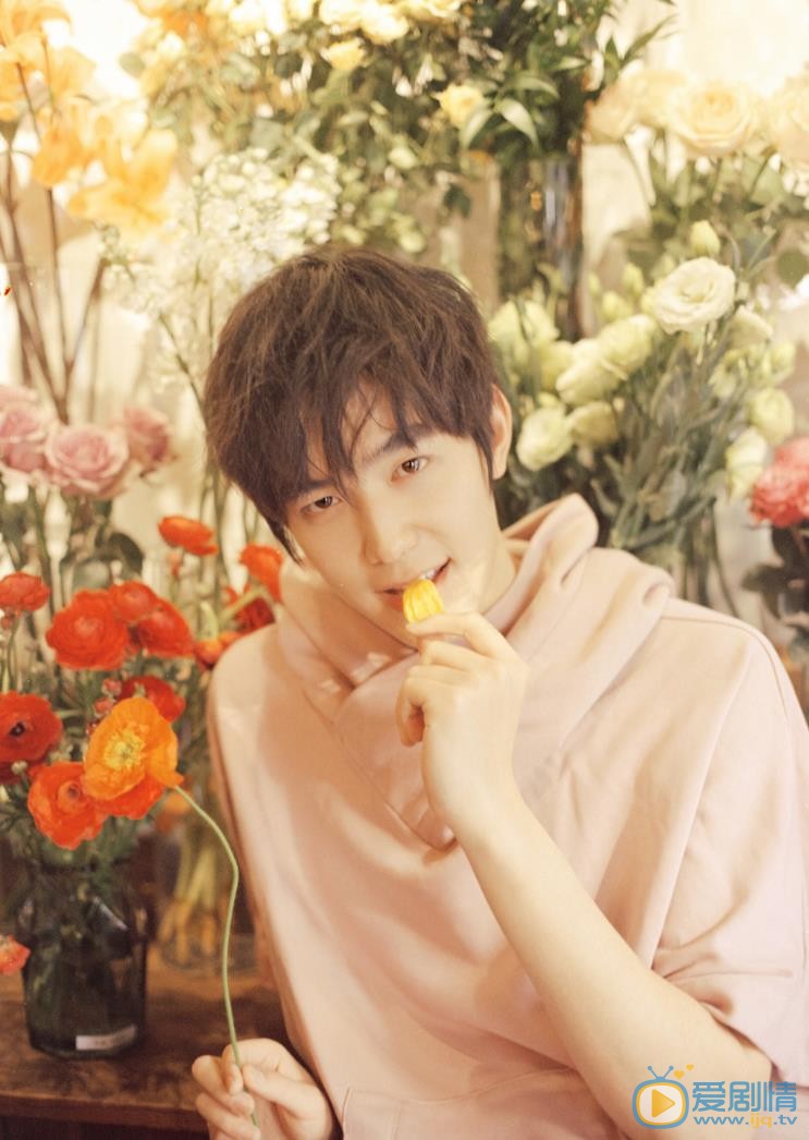 游泳先生藍天是誰扮演的？藍天扮演者嚴禹豪個人資料、寫真及生活照欣賞