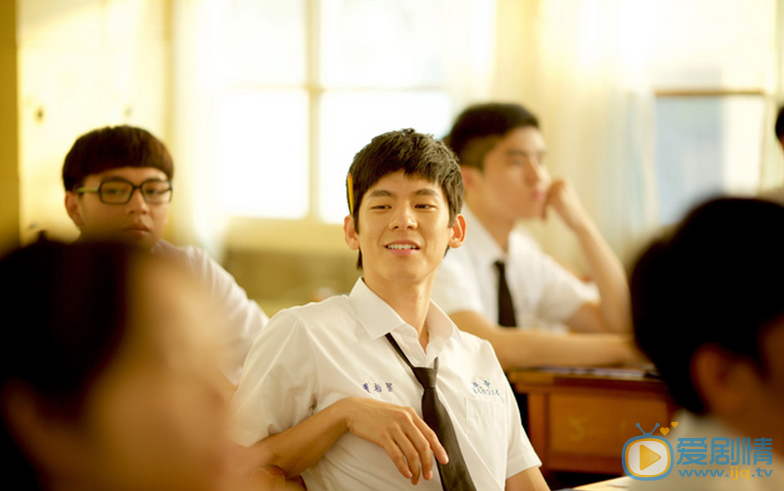 林柏宏個人資料簡介 林柏宏《六弄咖啡館》劇照 