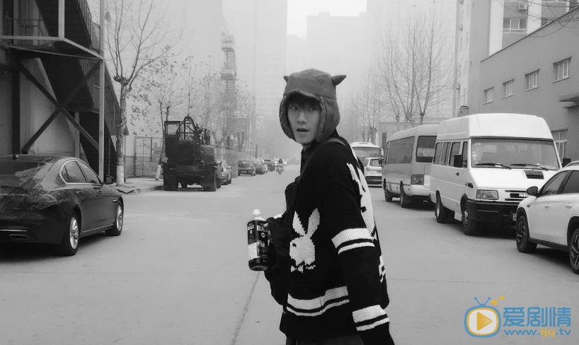 沙海楊好是誰扮演的？沙海楊好扮演著朱戩個人資料、寫真生活照